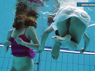 piscina com roupa